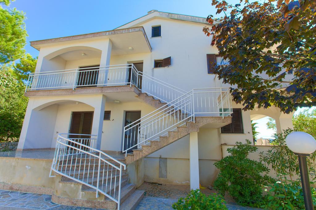 Apartments Vlatko Krk Town Eksteriør billede